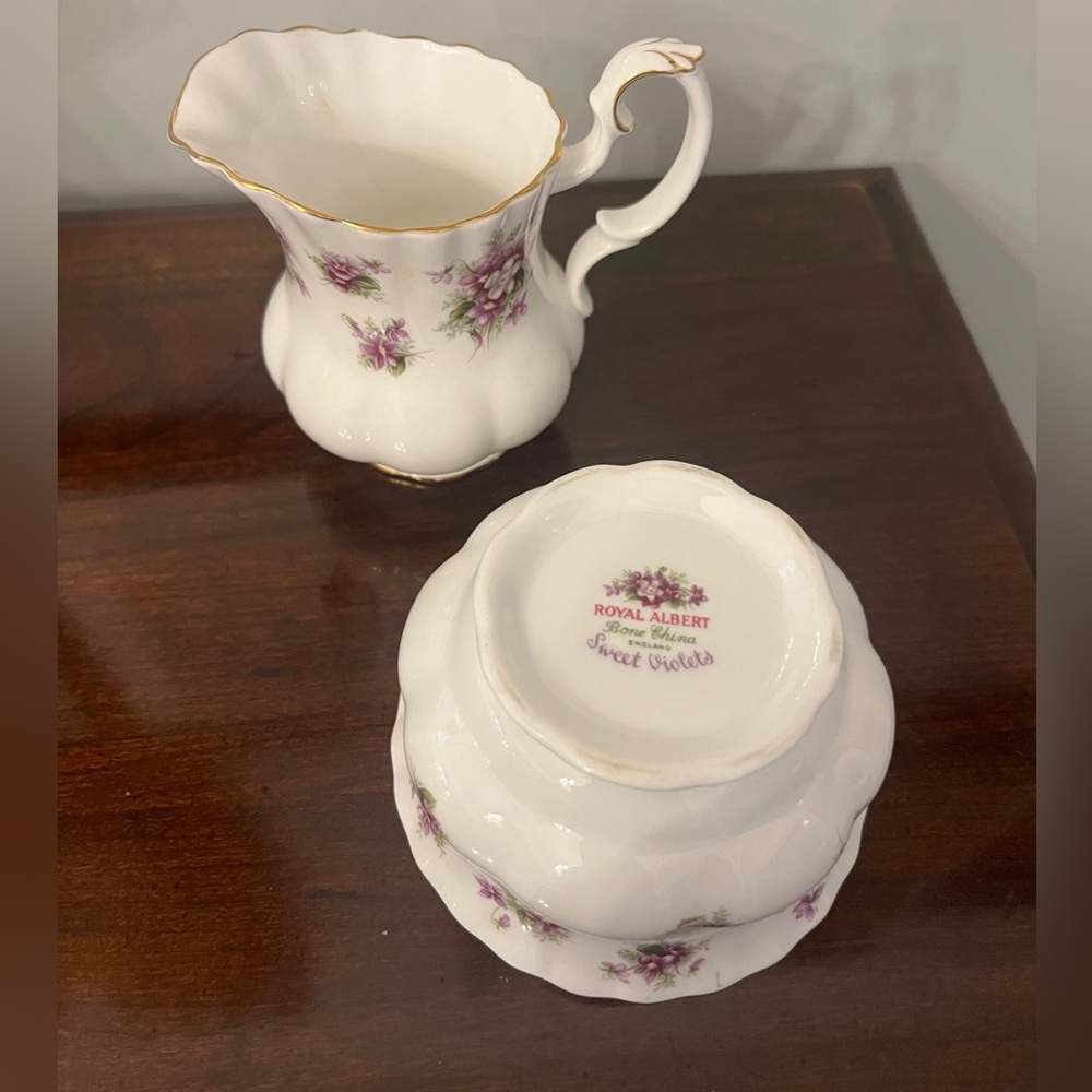Vintage Royal Albert sugar bowl and creamer set